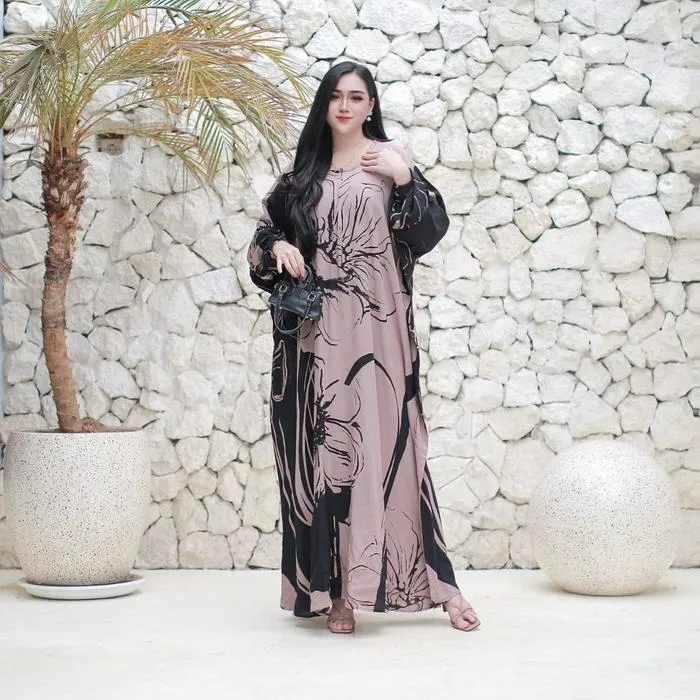 Kaftan Lukis warna Cokelat Susu