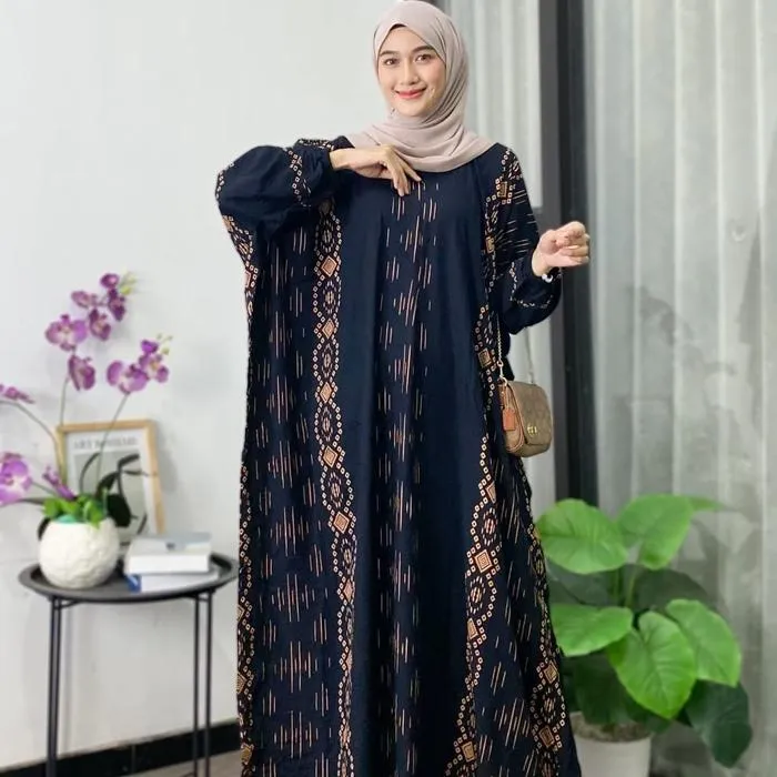 Kaftan Lidi warna Hitam