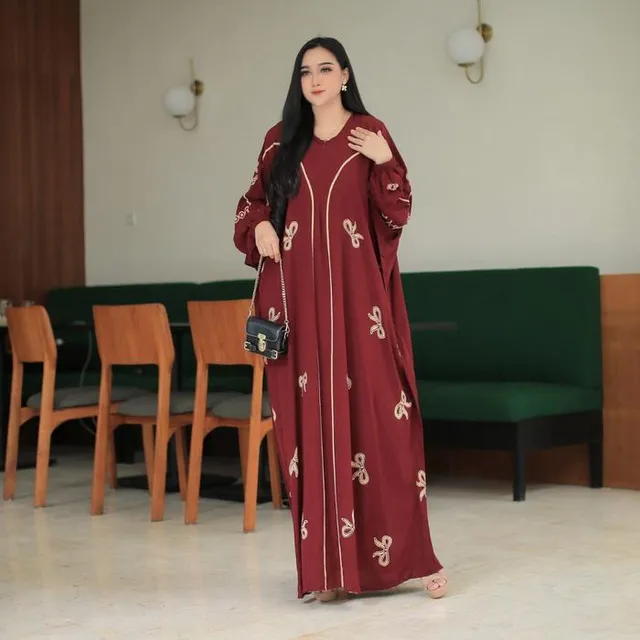 Kaftan Pita warna Maroon