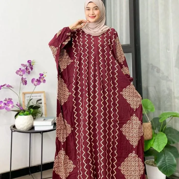 Kaftan Sonya warna Maroon