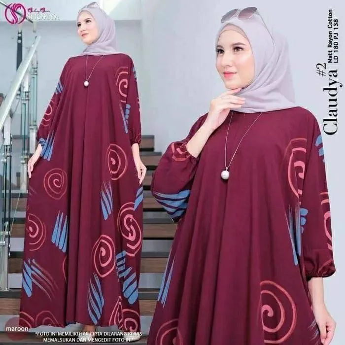Kaftan Claudya warna Merah Maroon